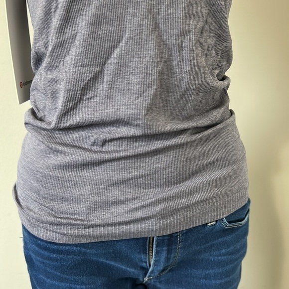 Lululemon Seek Simplicity Tank Top Deep Purple Stretch Sz 8 NEW - Picture 3 of 9